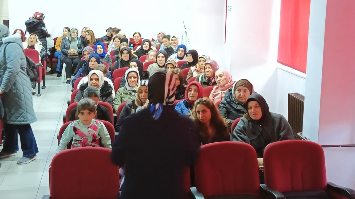 Okulumda Sağlıklı Besleniyorum Projesi Veli Semineri